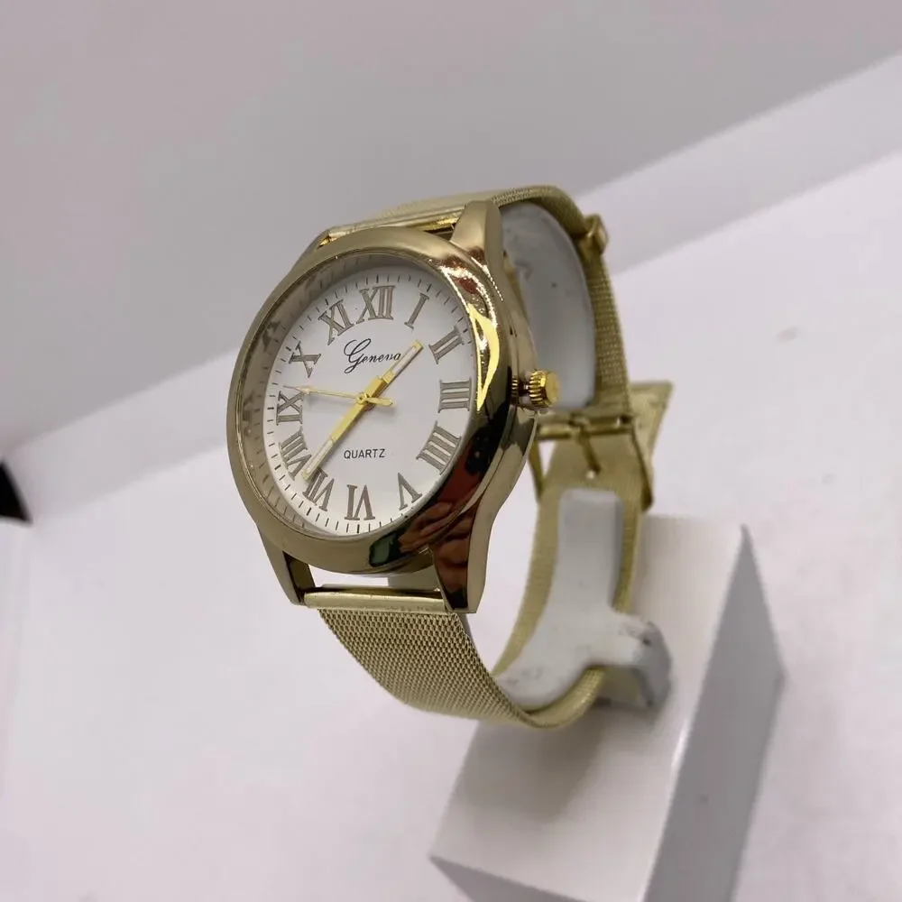 Geneva Womens Gold Tone Quartz Fashion Watch Works New Battery New!